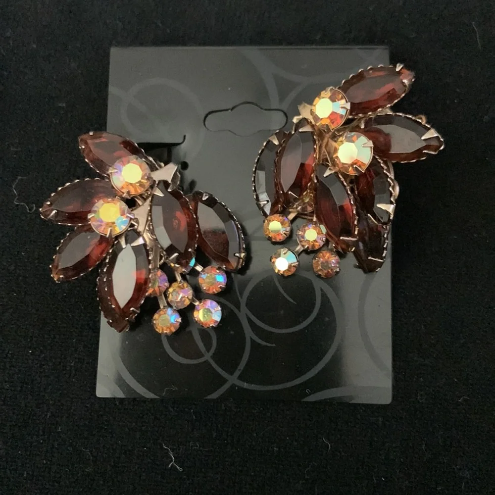 Bundle of Vintage Earrings~Post & Clip On - Picture 6 of 8